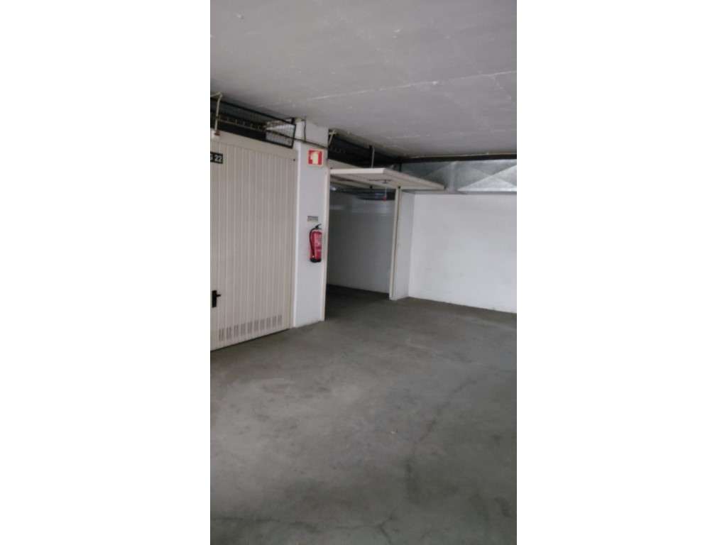 Garagem no centro de Milfontes - Grande imagem: 2/4
