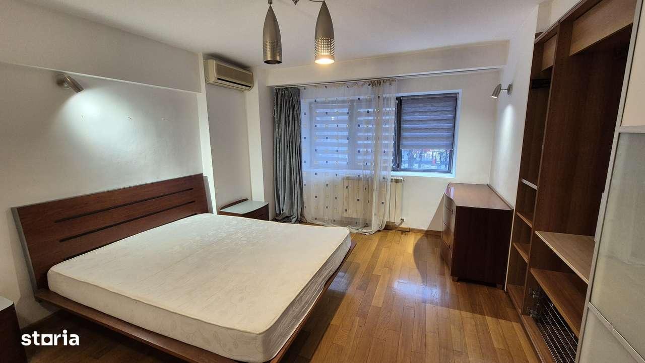 Apartament cu 3 camere, bloc 1990 - bd. Decebal piata Alba Iulia - Imagine principală: 4/14