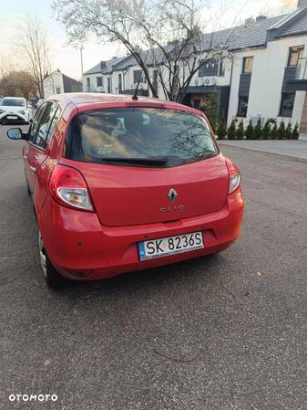 Renault Clio 1.2 16V Alize - 3