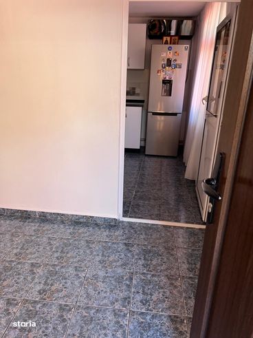 Casa cu 2 corpuri si magazin, teren 241 mp, zona 9 Mai-10