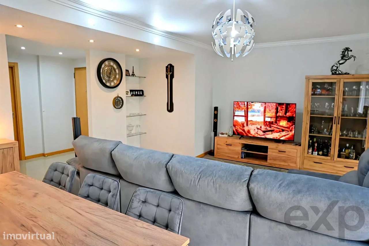 Apartamento T3 com garagem box no Casal do Marco - Grande imagem: 4/16