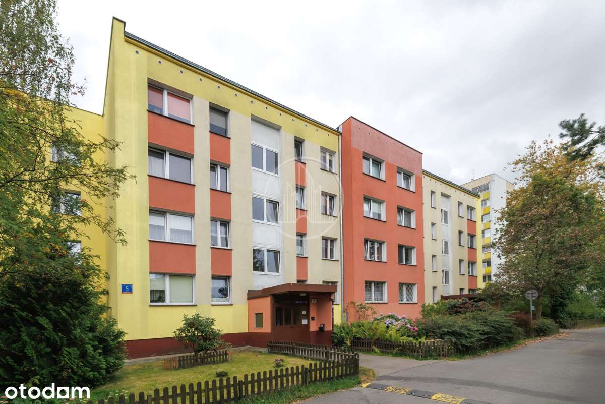 4-pokojowe mieszkanie na Bemowie przy parku-16