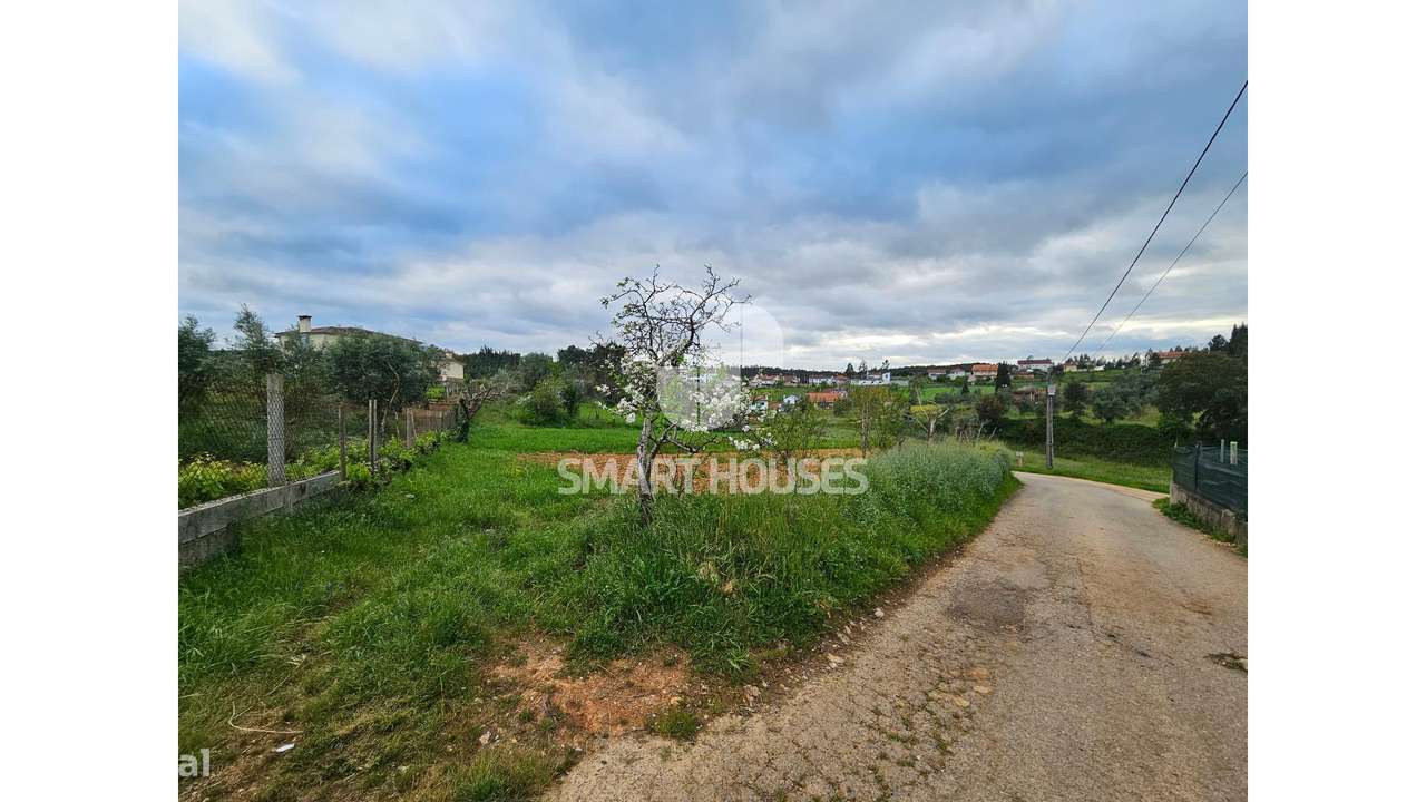 Terreno Fronhas p/ construção - Grande imagem: 2/3