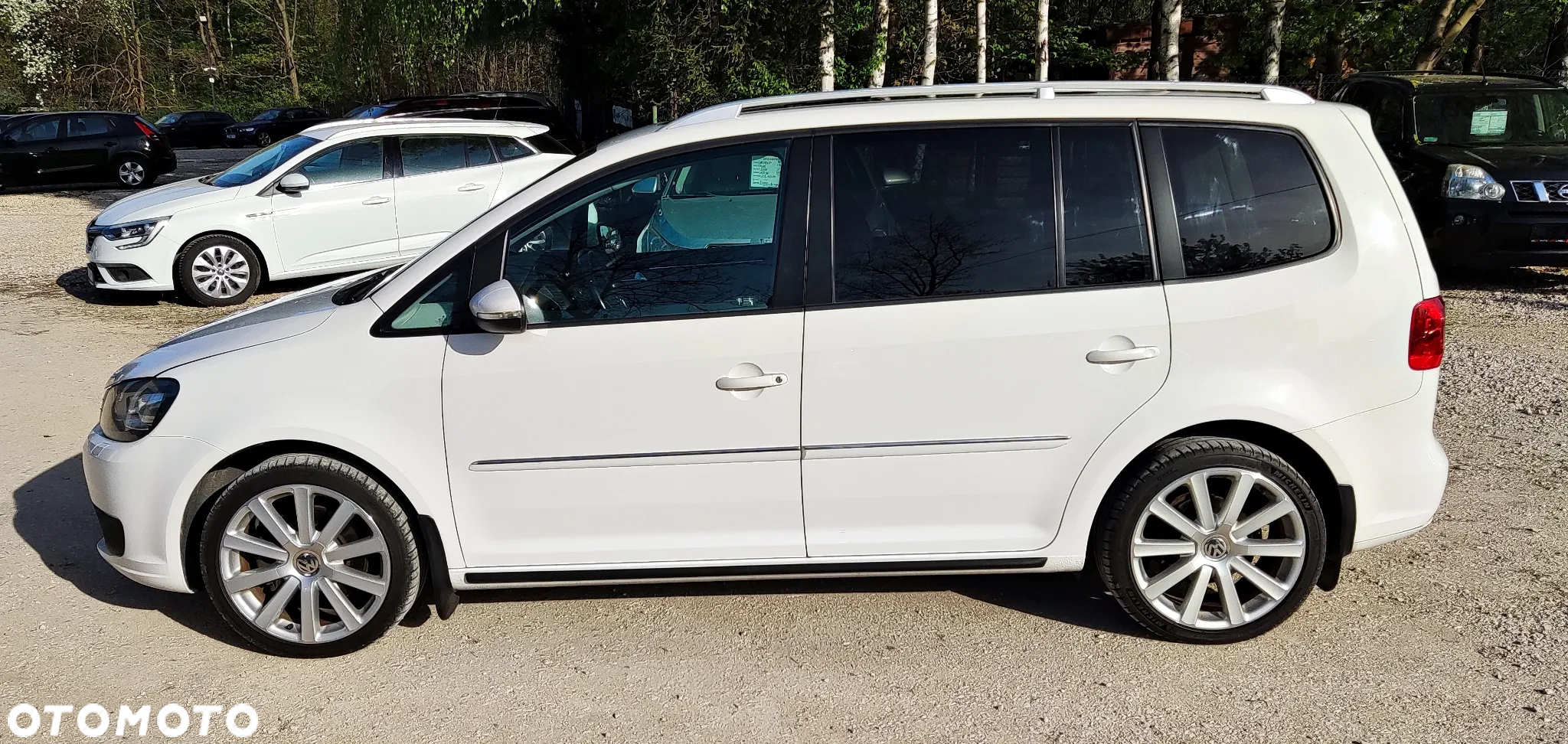 Volkswagen Touran 2.0 TDI DPF Highline DSG - 3