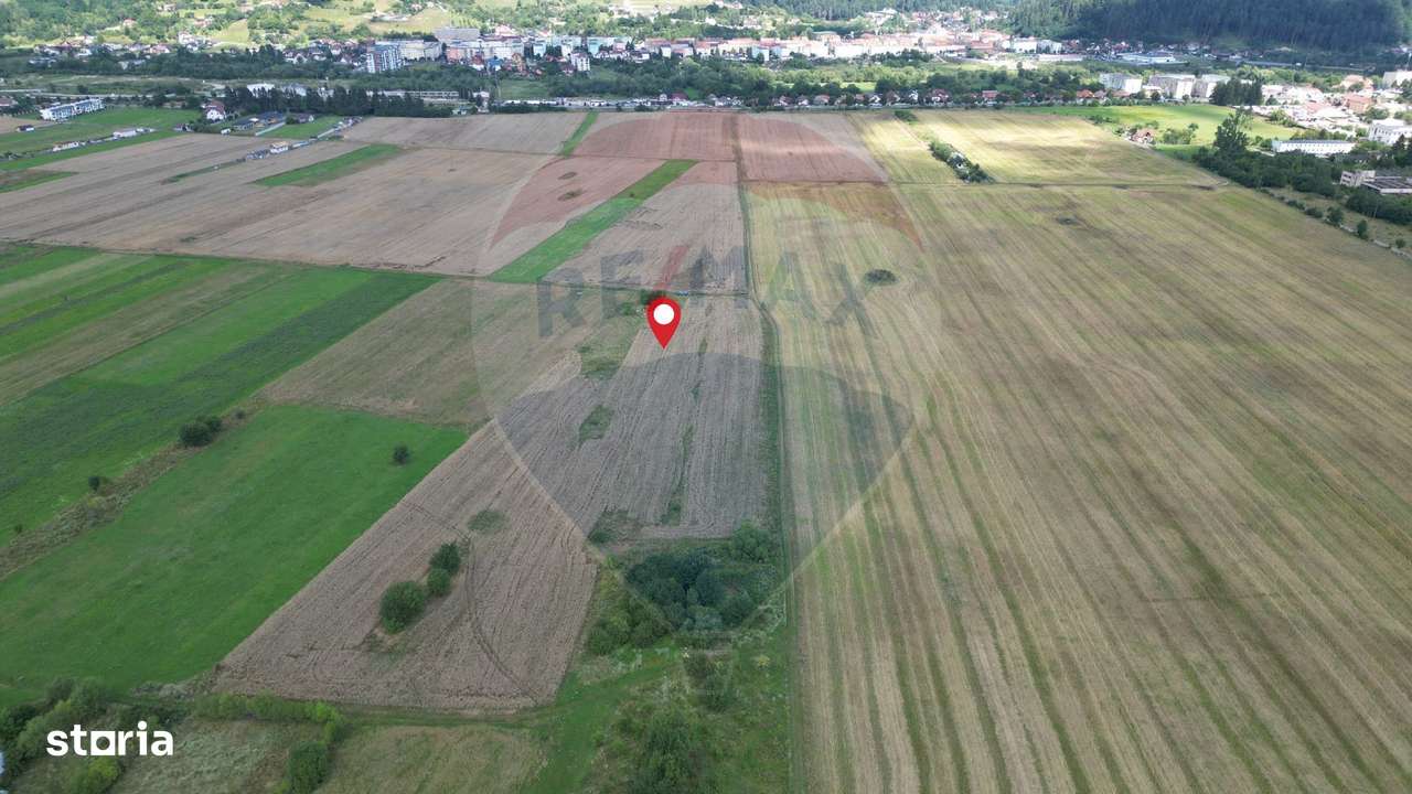 Teren intravilan de vânzare 1180 mp – Zărnești-3