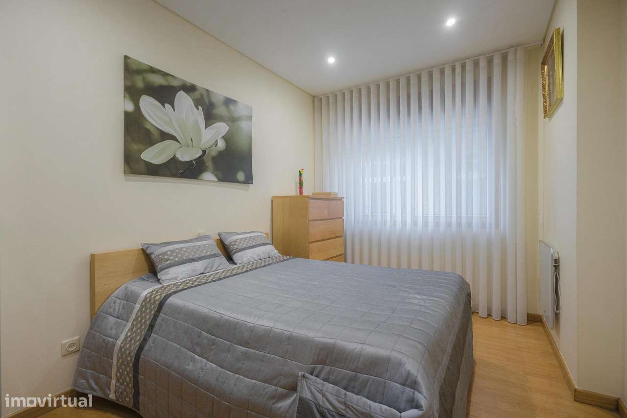 Andar Moradia T3 – Rés do Chão Totalmente Remodelado-16