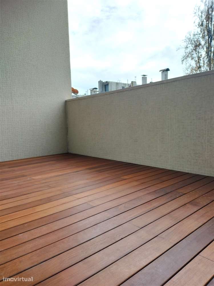 Apartamento T3 totalmente remodelado, Boavista-5