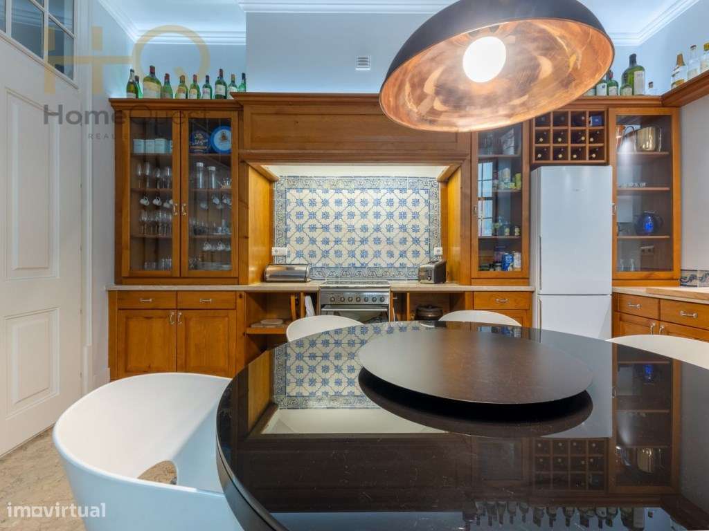 Apartamento T4 em Chiado-36