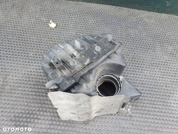 Obudowa Filtra 03G133835A 03G133833 03G133837 Powietrza Pokrywa 2.0 TFSI Benzyna Audi A4 B7 - 5