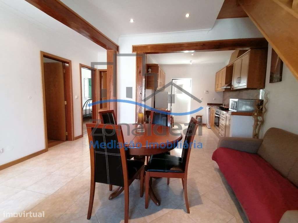 Moradia com quintal, localizada em Alenquer-6