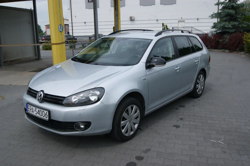 Volkswagen Golf VI 2.0 TDI DPF BlueMotion Technology DSG MATCH 2012
