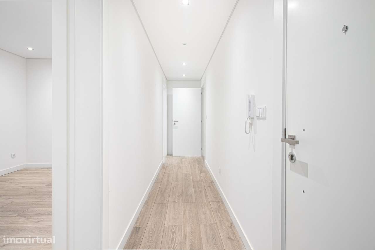 Apartamento T3 Totalmente Remodelado | Bairro de Santos / Rego – Lisbo-9