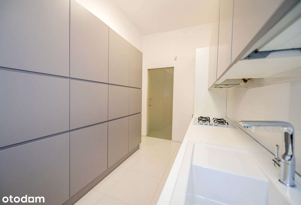 Zadbane 2 pok mieszkanie z balkonem w sercu miasta, ul Sienkiewicza-1