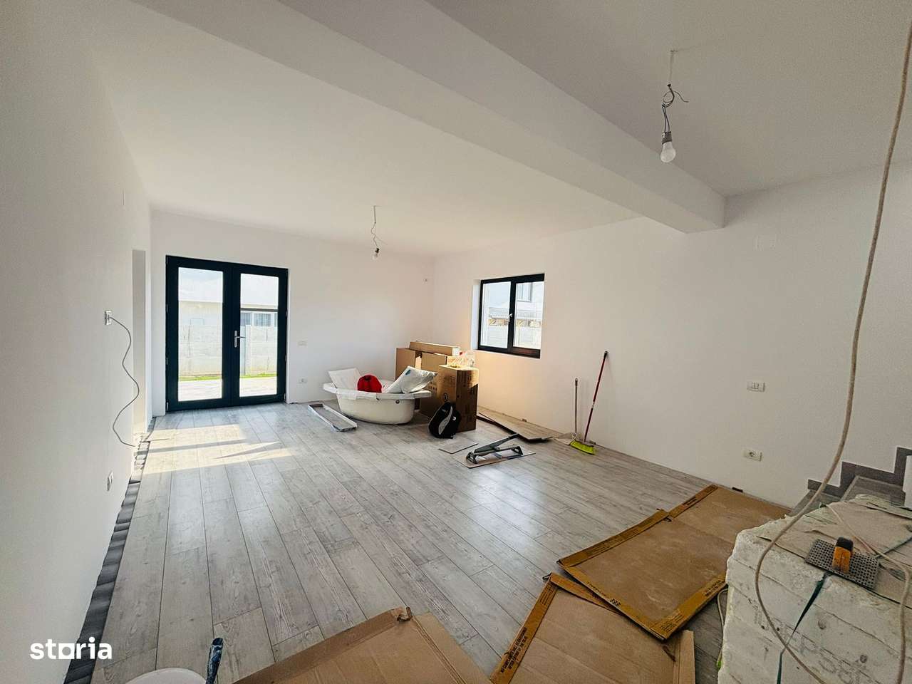 Casa Berceni, Str. Aviatorilor - P+MANSARDA 4 Camere, Teren 350mp - Imagine principală: 5/8