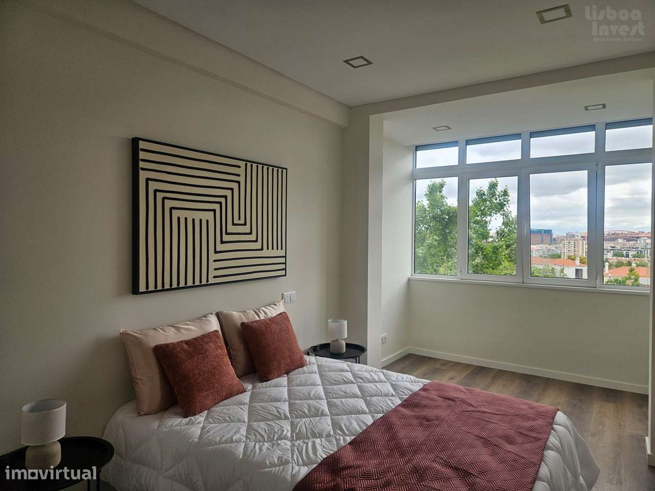 Apartamento T3 Novo com Varanda em Benfica-14