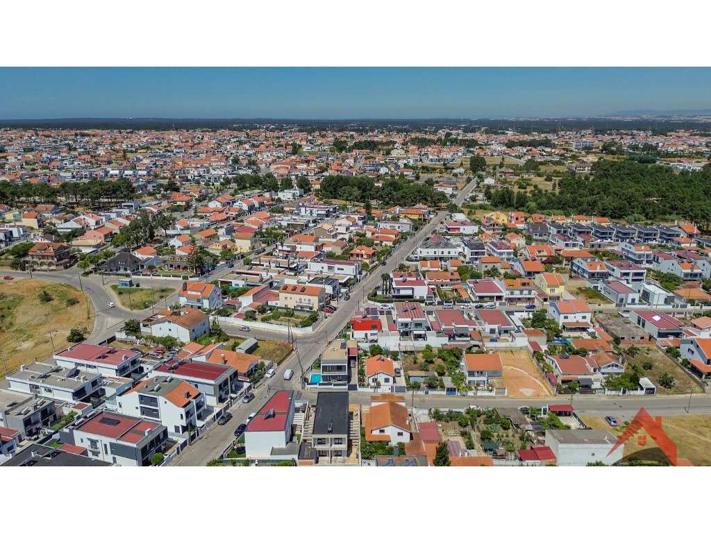 Moradia Térrea T1 Seminova - Conforto e Qualidade de Vida-56