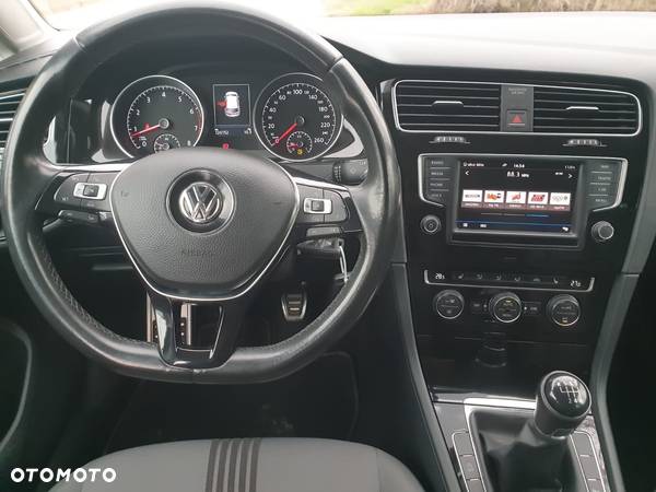 Volkswagen Golf 1.2 TSI BlueMotion Technology Allstar - 36