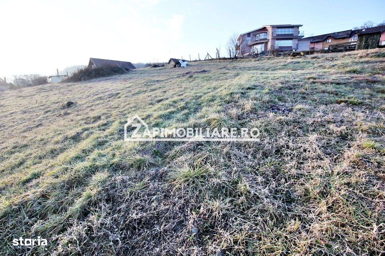 Teren Intravilan cu puz si utilităti, 618 mp - Imagine principală: 4/8