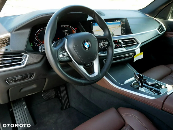 BMW X5 xDrive40i - 11