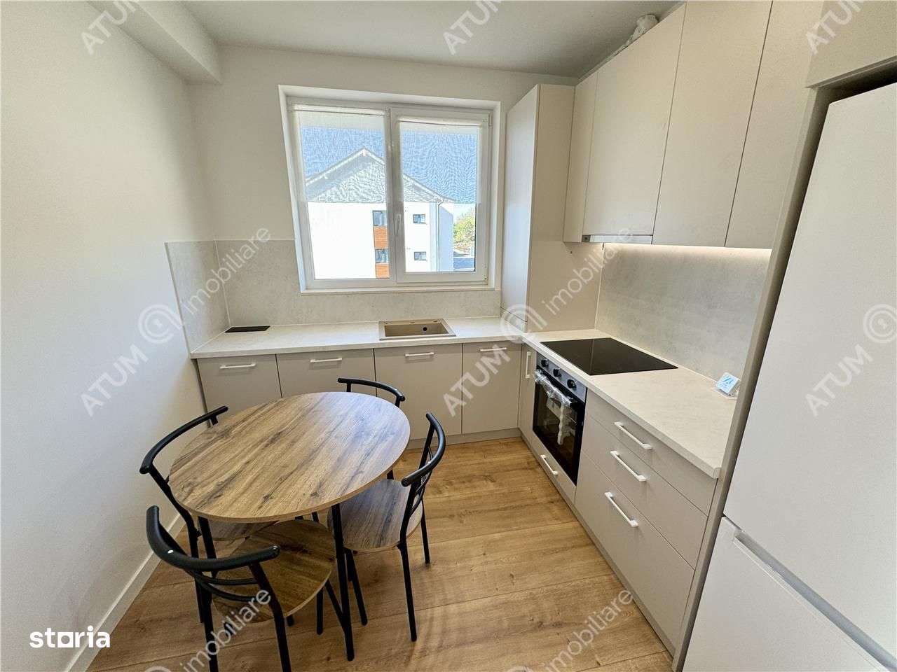 Apartament tip penthouse cu 3 camere in Cristian Sibiu-9