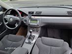 Volkswagen Passat 1.9TDI Comfortline DPF - 3