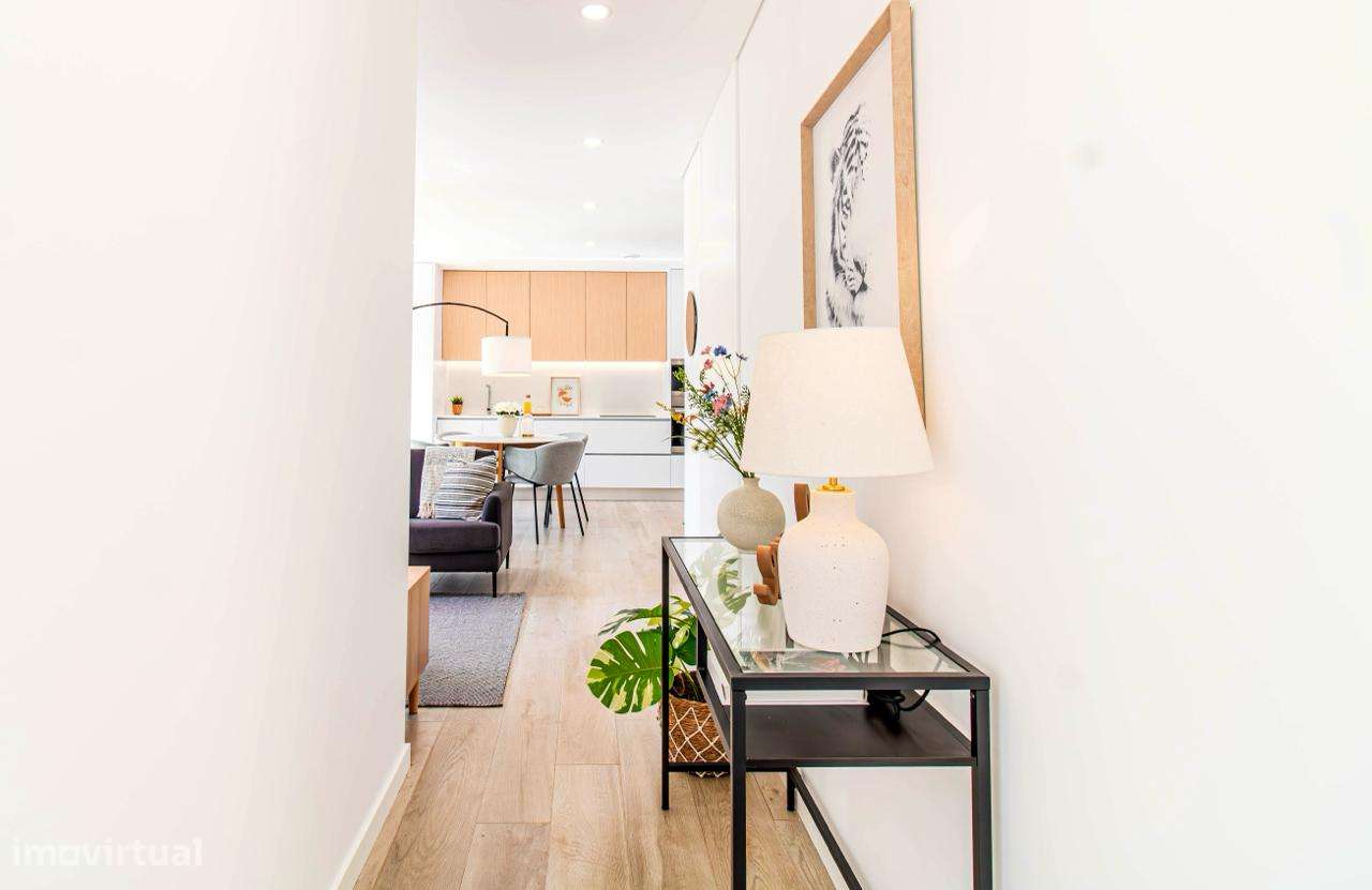 T2 NOVO COM VARANDA E GARAGEM - PRONTO A ESCRITURAR-18