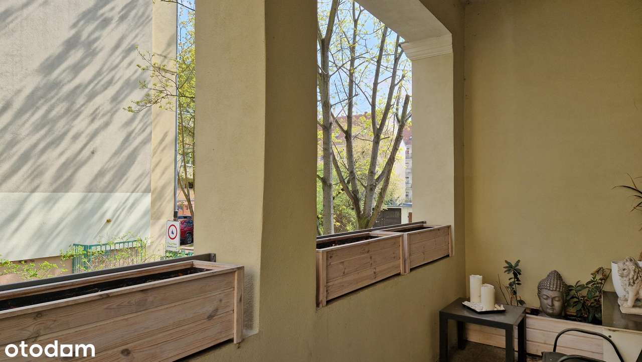 Stylowy apartament w kamienicy z loggią-3