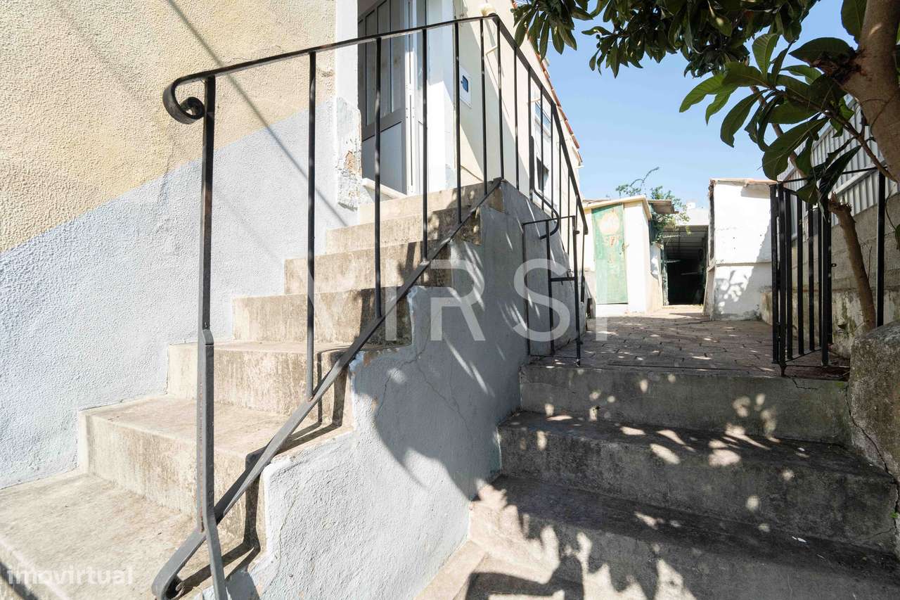 Moradia para remodelar a 3 min do ISCAC-20