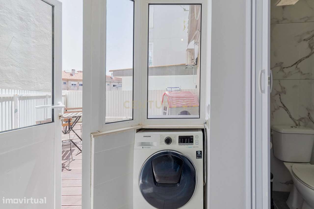 Apartamento T-3 com Terraço  Almada-3