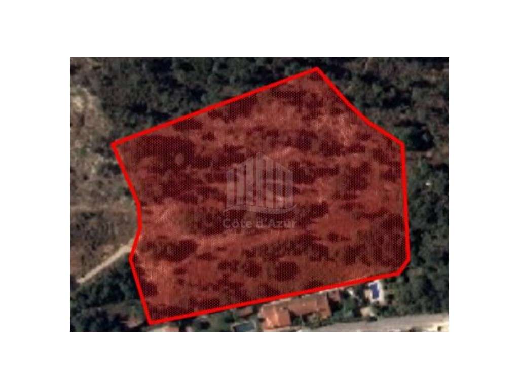 Terreno urbano para construção de 28 fogos - Grande imagem: 3/3