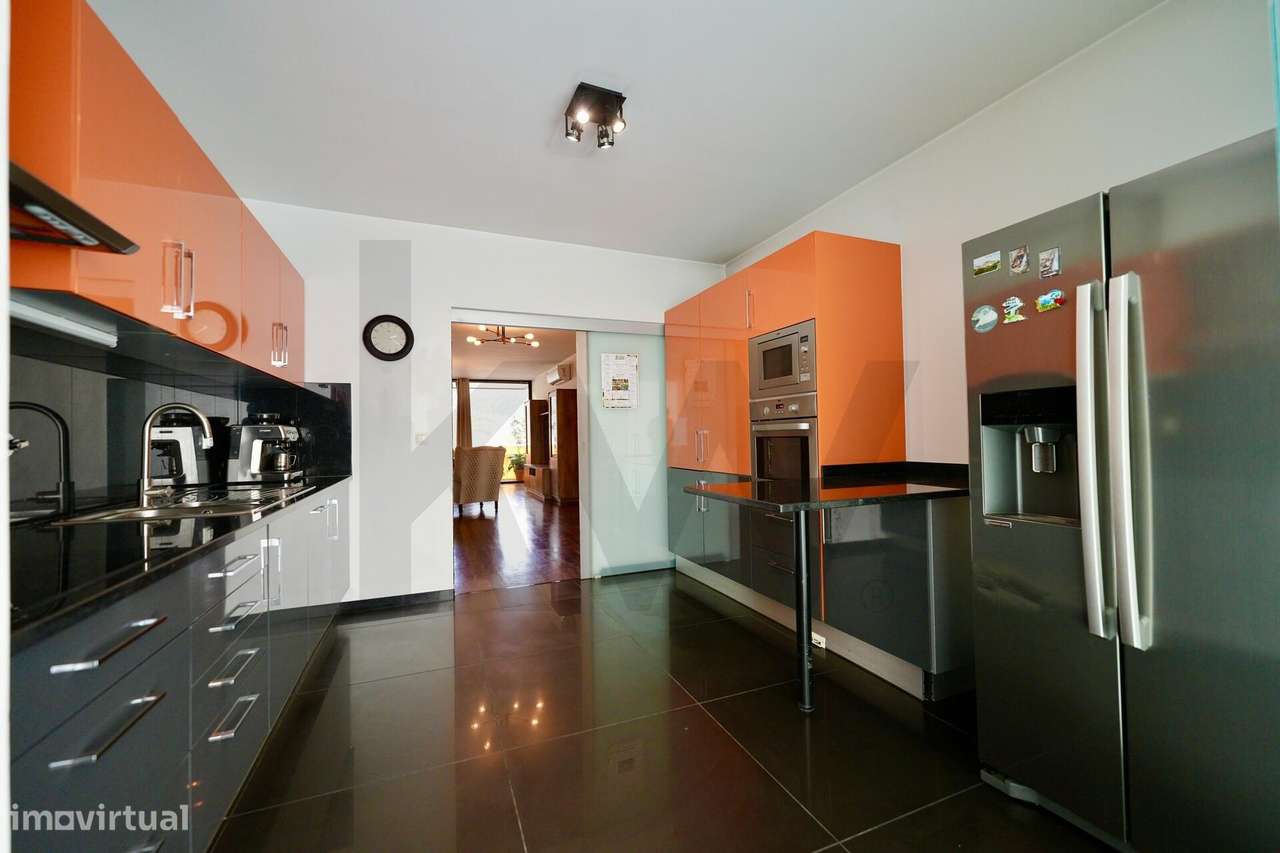 Apartamento T2 nas Madalenas com 170 m2 de área bruta, último piso.-31