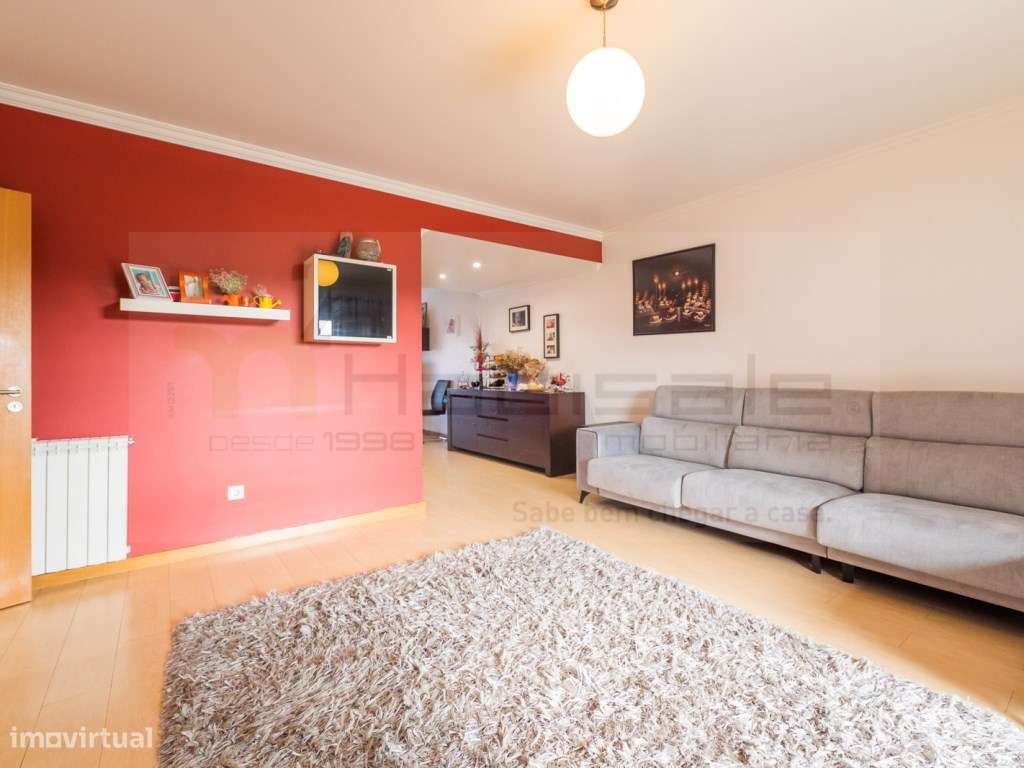 Moradia T5 com Jardim, Garagem ampla e Espaço para Piscina-9