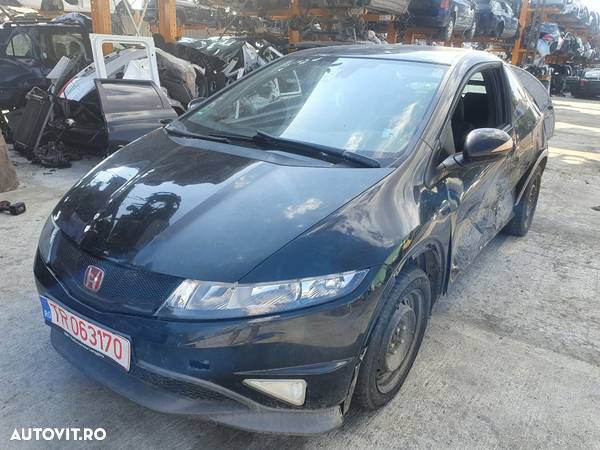 Oglinda stop tripla far prag praguri centura centuri stanga dreapta fata spate punte jug Honda Civic type R motor 2.2cdti 140cp N22A2 dezmembrez dezmembrari piese - 1