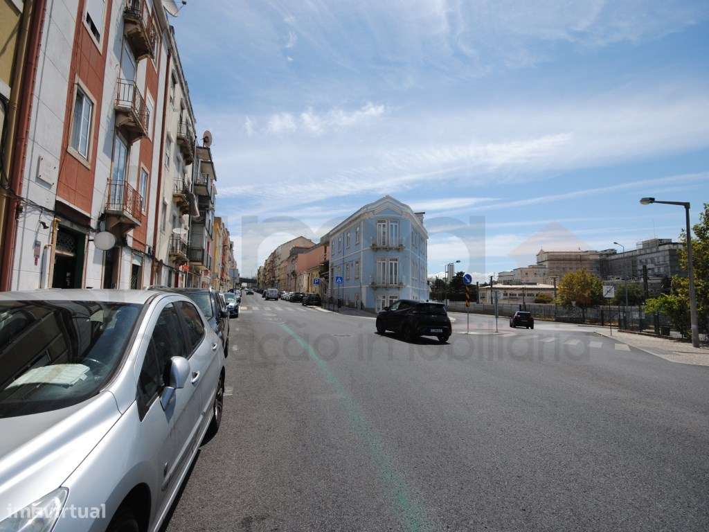 Apartamento T0+1 totalmente reabilitado Sete Rios / Avenidas Novas-34
