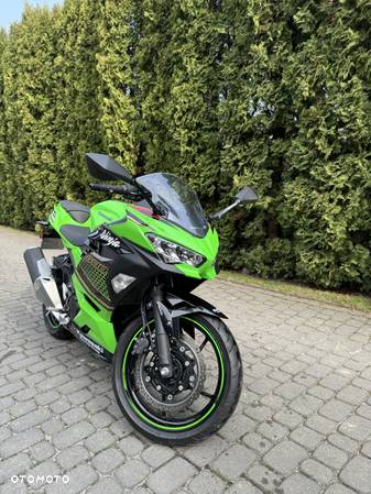 Kawasaki Ninja 400 - 1