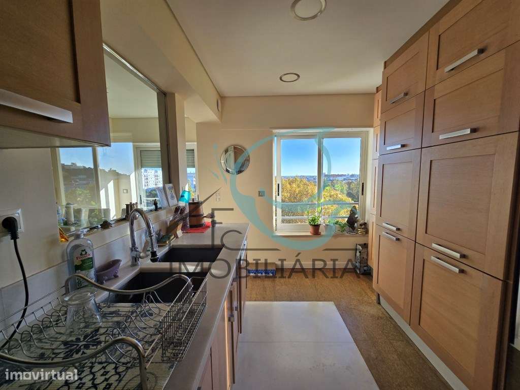 EXCLUSIVO - EXCELENTE APARTAMENTO DUPLEX DE 5 ASSOALHADAS, COM GARA...-17