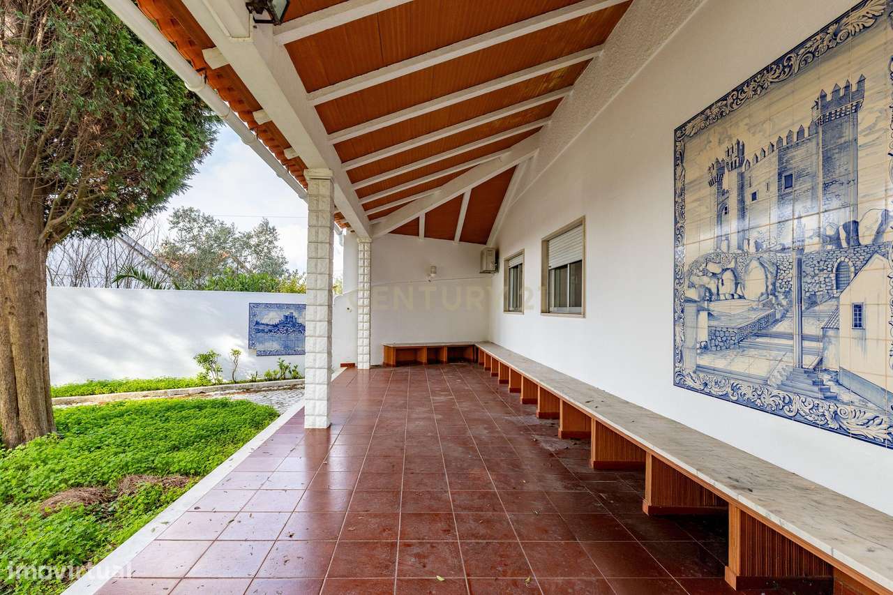 Moradia T5 - Grande imagem: 4/42