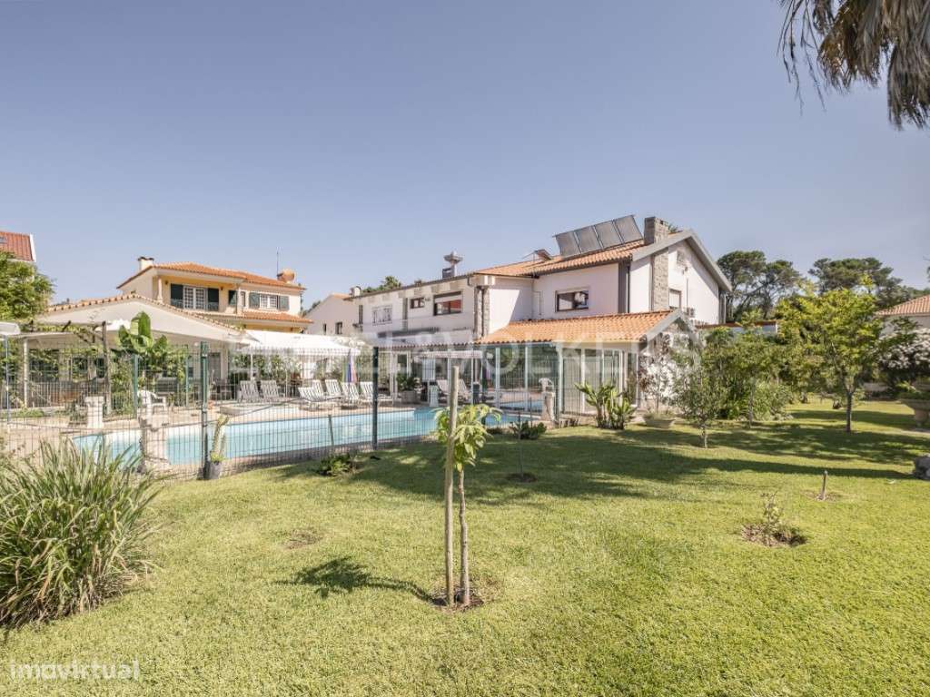 Moradia com 15 assoalhadas e oportunidade de Investimento, em Setúbal - Grande imagem: 2/34