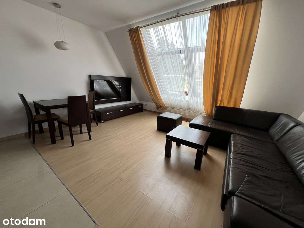 Na sprzedaż apartament w samym Centrum!-2