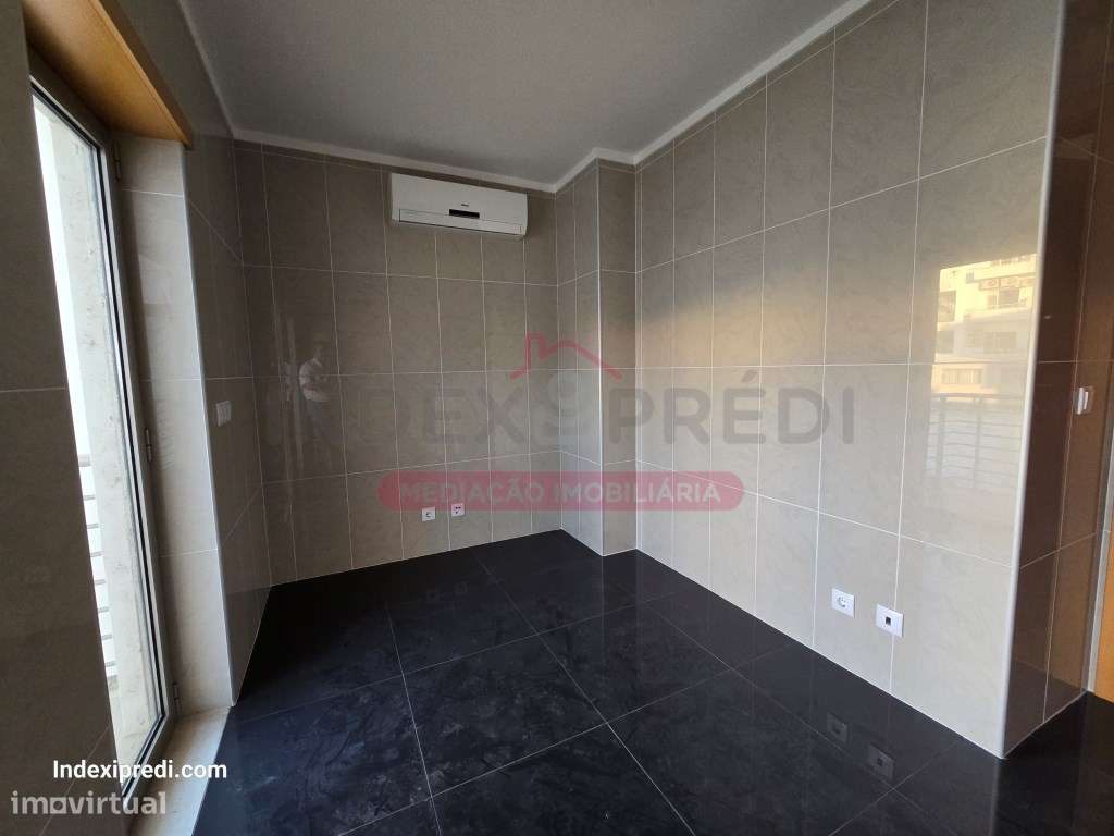 Escritório C/lugar de garagem de excelentes acabamentos - Grande imagem: 2/15