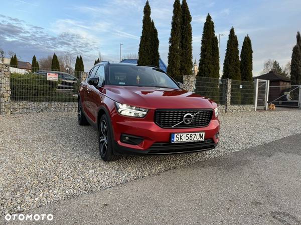 Volvo XC 40 B4 B R-Design - 1