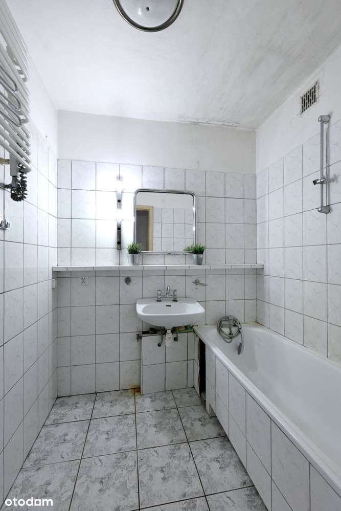 Mieszkanie 85m2 - 5 poki, budynek z 1993r - Metro-9