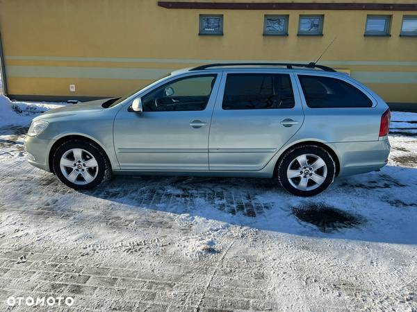 Skoda Octavia 2.0 TDI DPF Elegance - 2