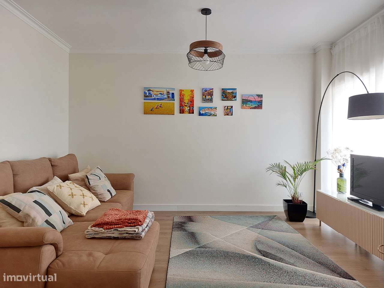 Moradia T3 remodelada com espaço exterior e garagem a 5 min da praia - Grande imagem: 4/21