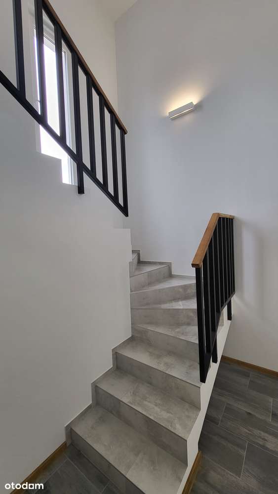 Dwupoziomowe z ogrodem -urządzone do wprowadzenia - ul. I.Kaczmarka-6