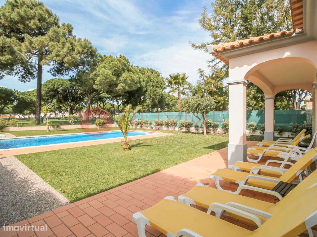 Moradia T4 em Vilamoura com Vista Privilegiada sobre o Golfe - Grande imagem: 4/31