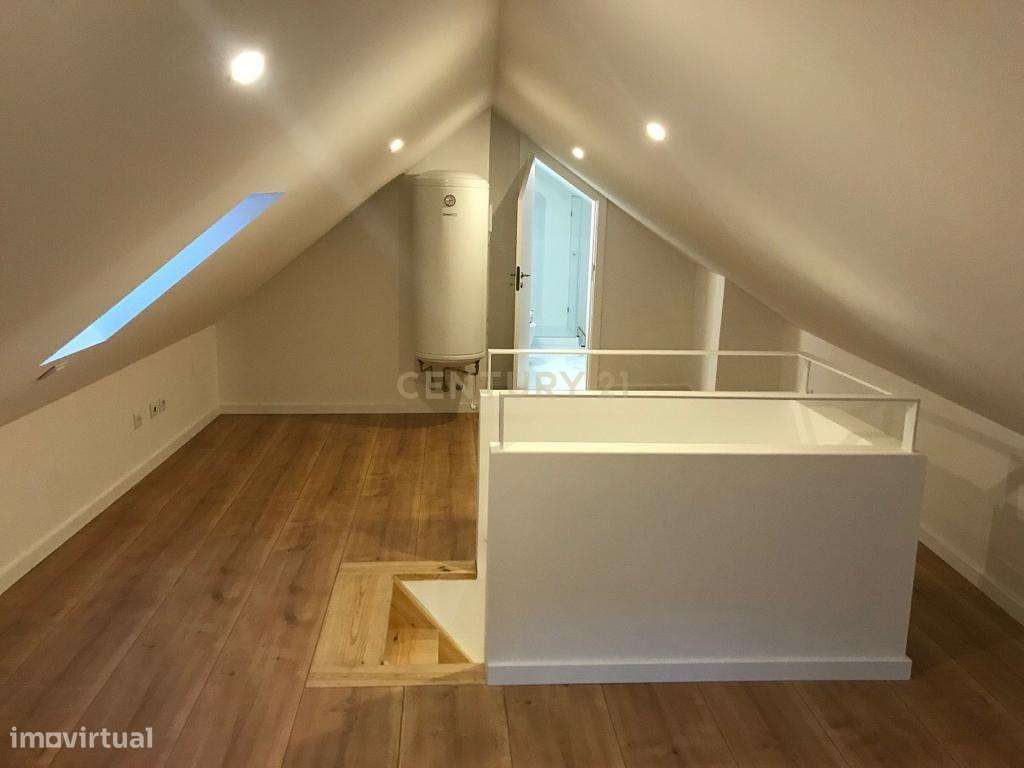 Duplex T2+1 na Rua do Benformoso 226, Lisboa. Em Venda! - Grande imagem: 2/14