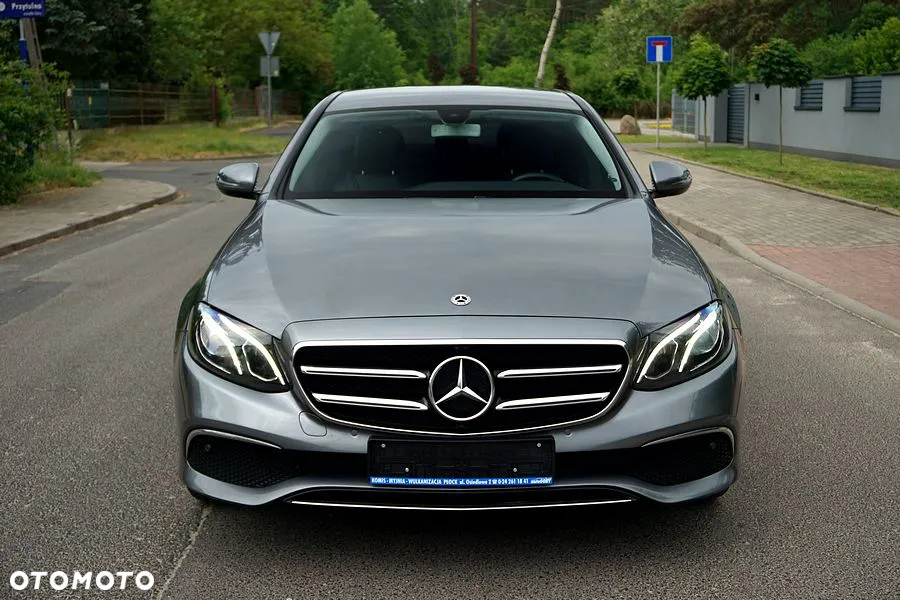 Mercedes-Benz Klasa E 220 d 9G-TRONIC Exclusive - 9