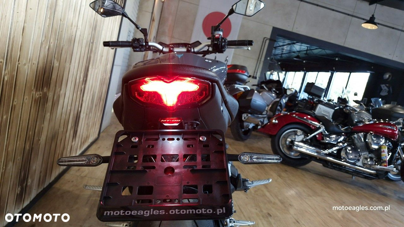 Yamaha MT - 20