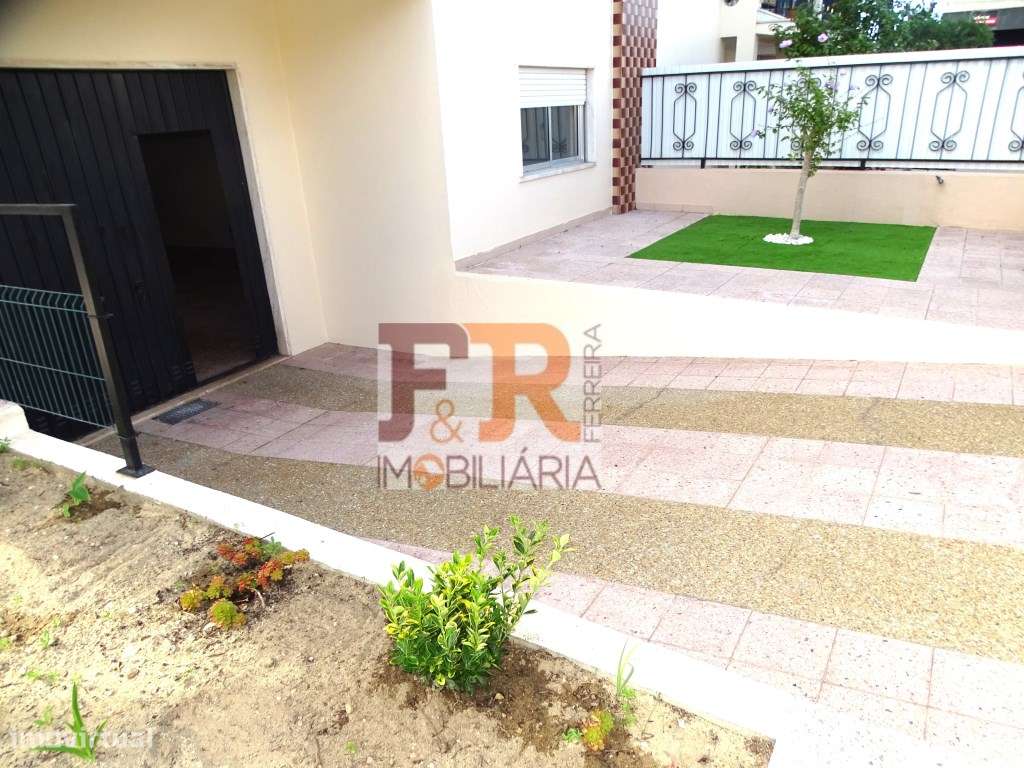 Moradia Duplex T2+1 com sótão aproveitável e Garagem Quinta do Cond...-6